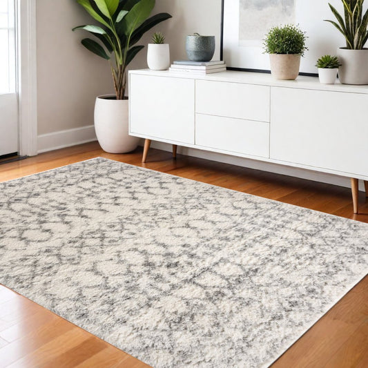 4' X 6' Gray and Ivory Southwestern Shag Power Loom Area Rug